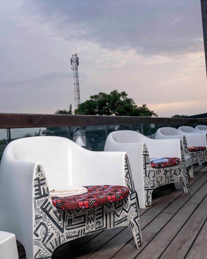 Onomo Hotel Дуала Экстерьер фото